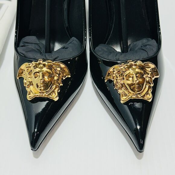 Versace Medusa 37.5/ US 7.5 Gold Black Patent Leather Pointed Toe Pump NIB $995 - Picture 10 of 15